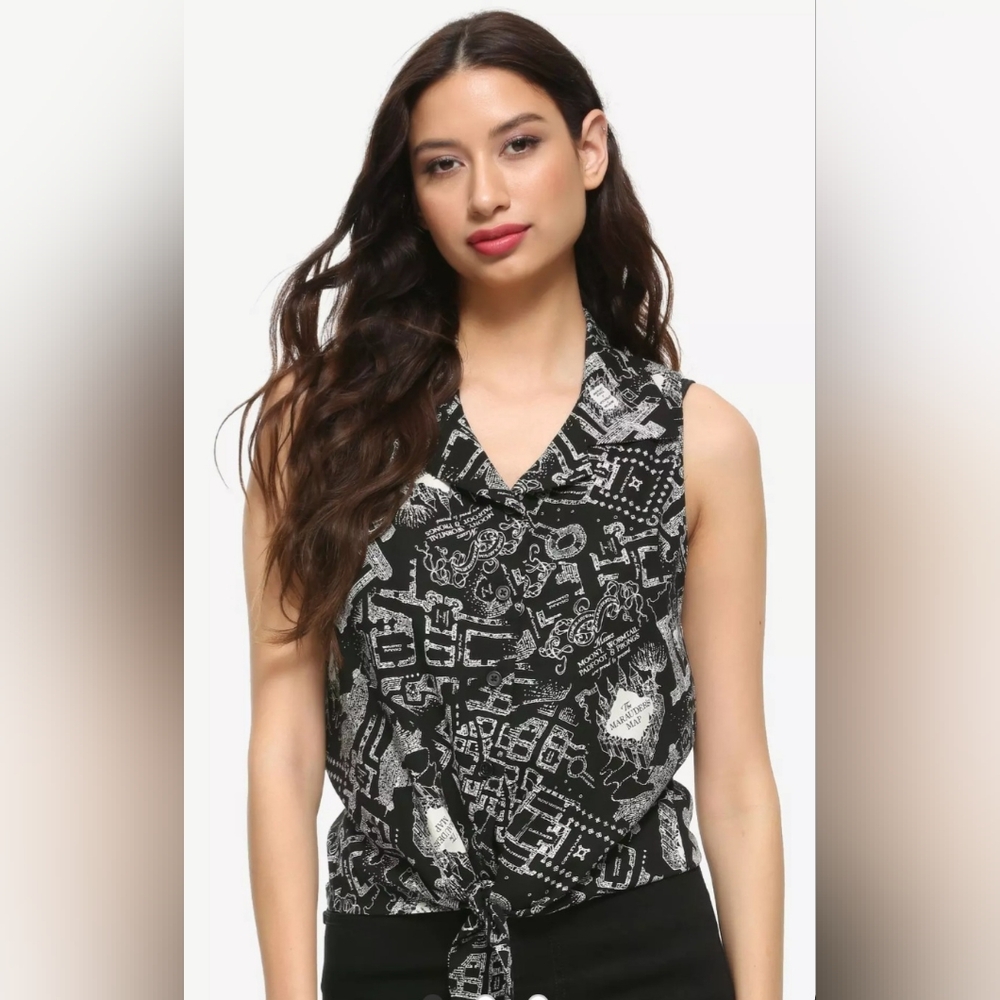 Harry Potter Marauder's Map Graphic Blouse 🖤🤍
